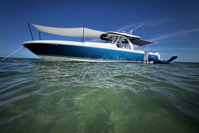 BOATZON | Intrepid 407 Panacea 2022