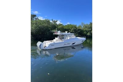 BOATZON | Intrepid 409 Valor 2020 BOATZON | Intrepid 409 Valor 2020