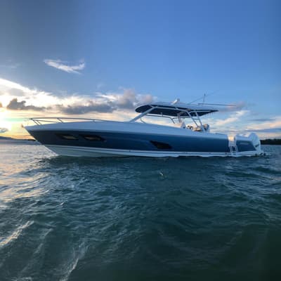 BOATZON | Intrepid 409 Valor 2021