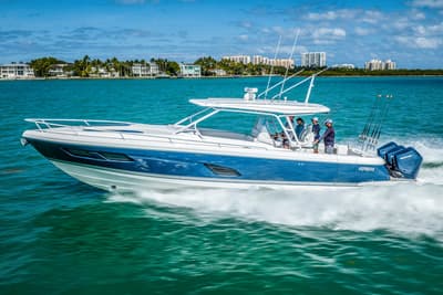 BOATZON | Intrepid 41 Valor 2026