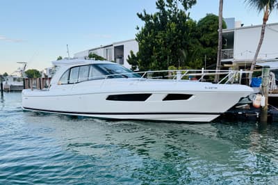 BOATZON | Intrepid 410 Evolution 2021