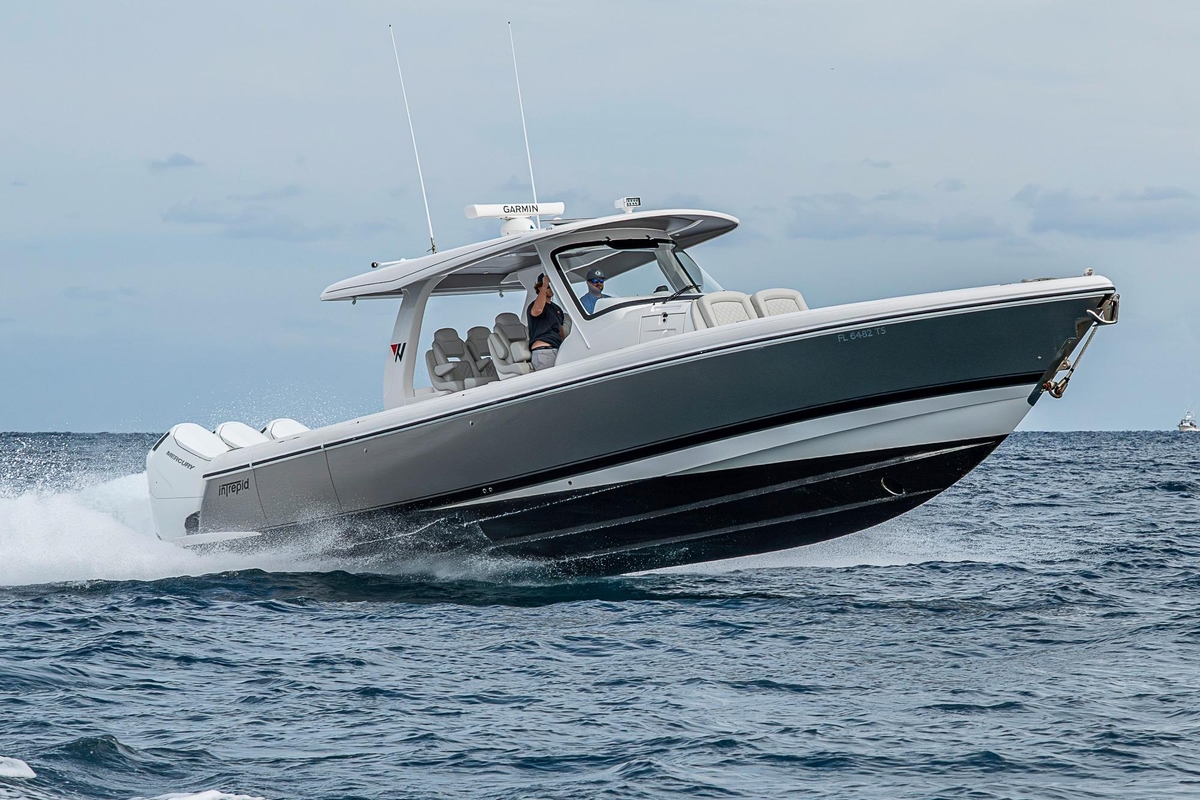 2023 Intrepid 427 Nomad SE - Sold Boat