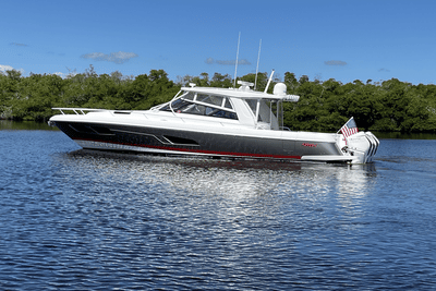 BOATZON | Intrepid 438 EVOLUTION 2021
