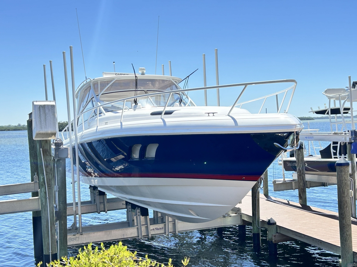 2018 Intrepid 475 Sport Yacht - Sold Boat