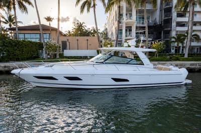BOATZON | Intrepid 477 Evolution 2021