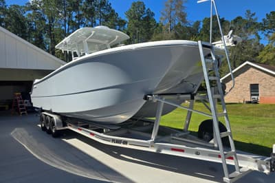 BOATZON | Invincible 33 Catamaran 2022 BOATZON | Invincible 33 Catamaran 2022