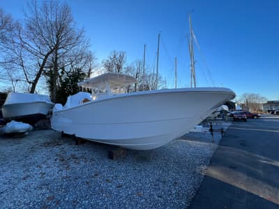 BOATZON | Invincible 33 Catamaran 2027