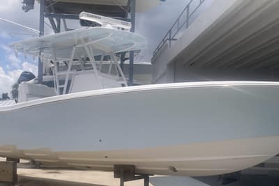 BOATZON | Invincible 33 Open Fisherman 2020