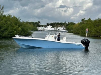 BOATZON | Invincible 33 Open Fisherman 2021