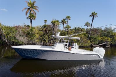 BOATZON | Invincible 33 Open Fisherman 2024