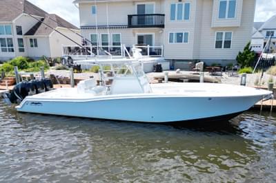 BOATZON | Invincible 36 Open Fisherman 2018