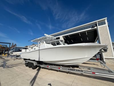 BOATZON | Invincible 36 Open Fisherman 2026