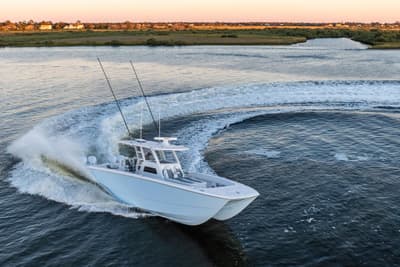 BOATZON | Invincible 38 Catamaran 2027