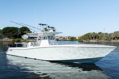 BOATZON | Invincible 39 Open Fisherman 2016