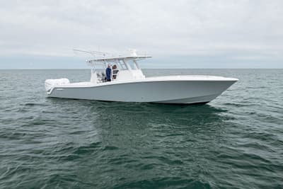 BOATZON | Invincible 39 Open Fisherman 2020
