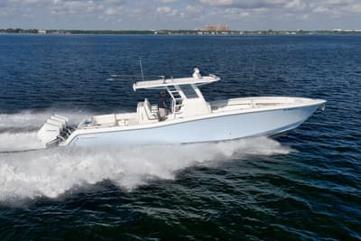 BOATZON | Invincible 39 Open Fisherman 2022