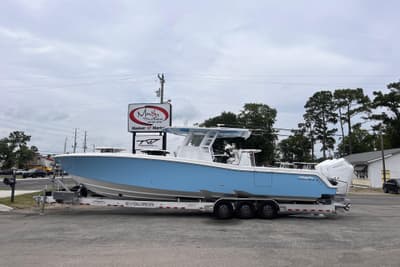 BOATZON | Invincible 39 Open Fisherman 2026