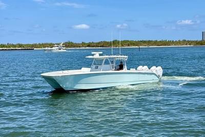 BOATZON | Invincible 40 Catamaran 2020