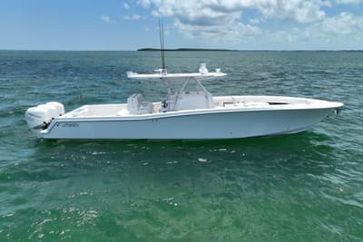 BOATZON | Invincible 42 Open Fisherman 2013