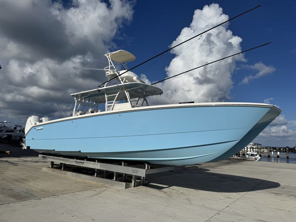 2020 Invincible Boats 40 Catamaran - Sold Boat