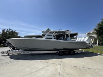 BOATZON | Invincible Boats 43 Open Fisherman 2026 BOATZON | Invincible Boats 43 Open Fisherman 2026
