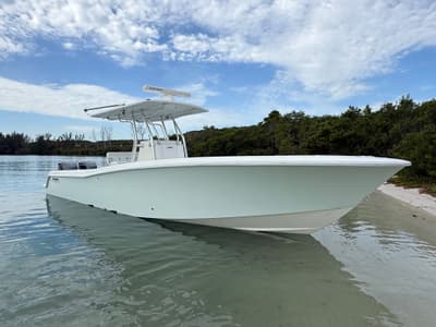 BOATZON | Invincible Center Console 2012 BOATZON | Invincible Center Console 2012
