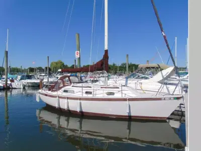 BOATZON | Irwin Performance Sloop 1981