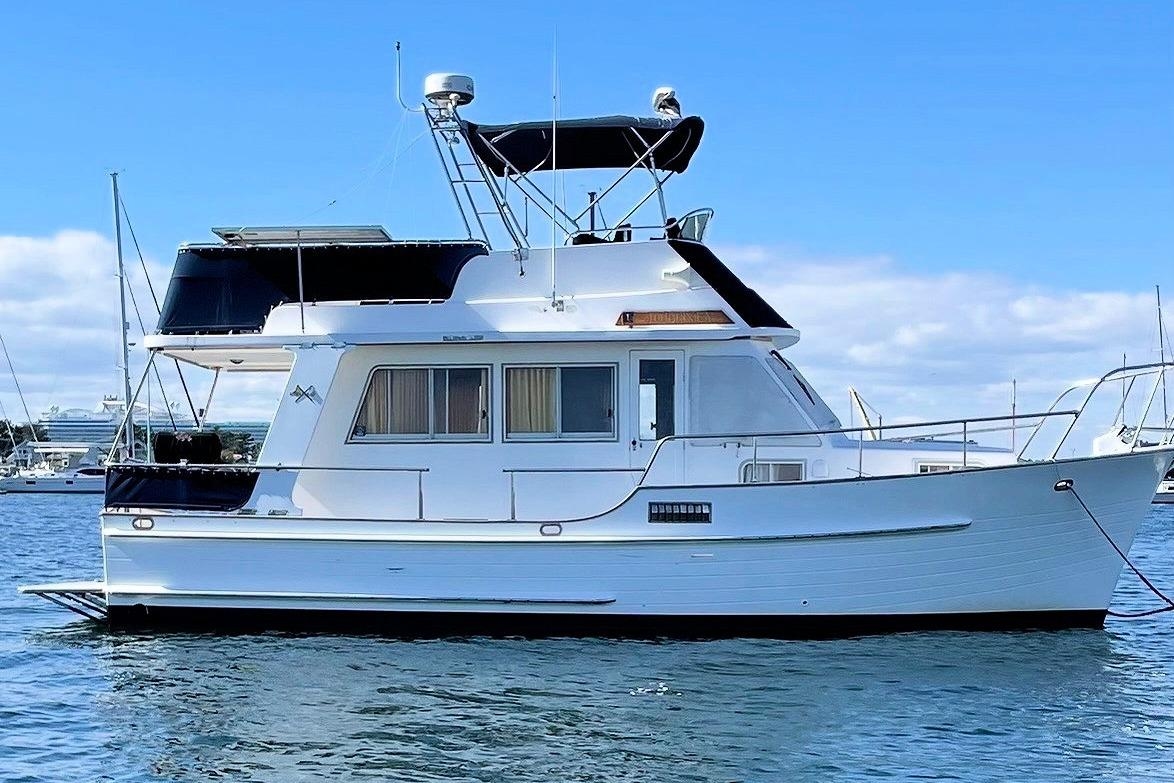 2000 Island Gypsy 32 - Sold Boat