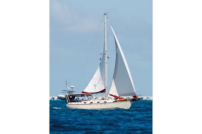 BOATZON | Island Packet 35 1989