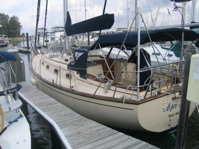 1989 Island Packet 35 - Sold Boat