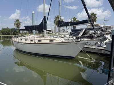 BOATZON | Island Packet 35 1990