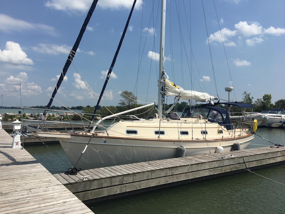 1997 Island Packet 350 - Sold Boat