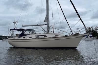BOATZON | Island Packet 37 1997