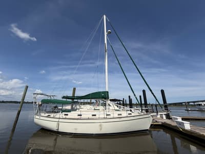 BOATZON | Island Packet 38 1986