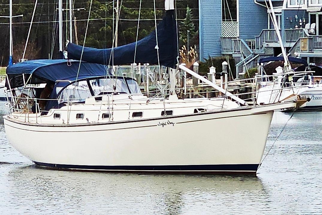 1988 Island Packet 38 - Sold Boat