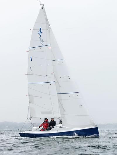 BOATZON | J Boats J7 2025 BOATZON | J Boats J7 2025
