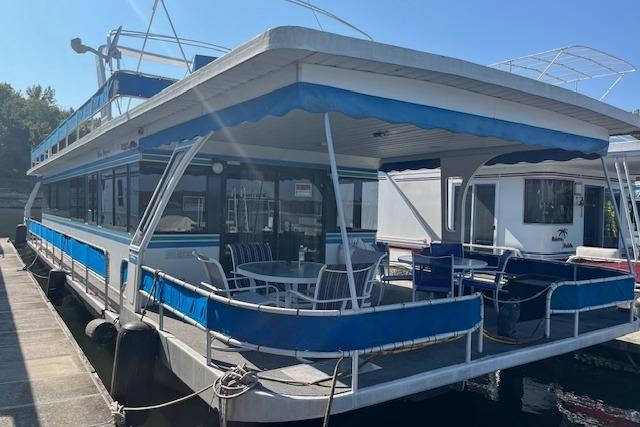 1992 Jamestowner 16x72 Houseboat - Sold Boat