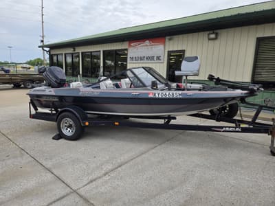 BOATZON | Javelin 366FS 1990