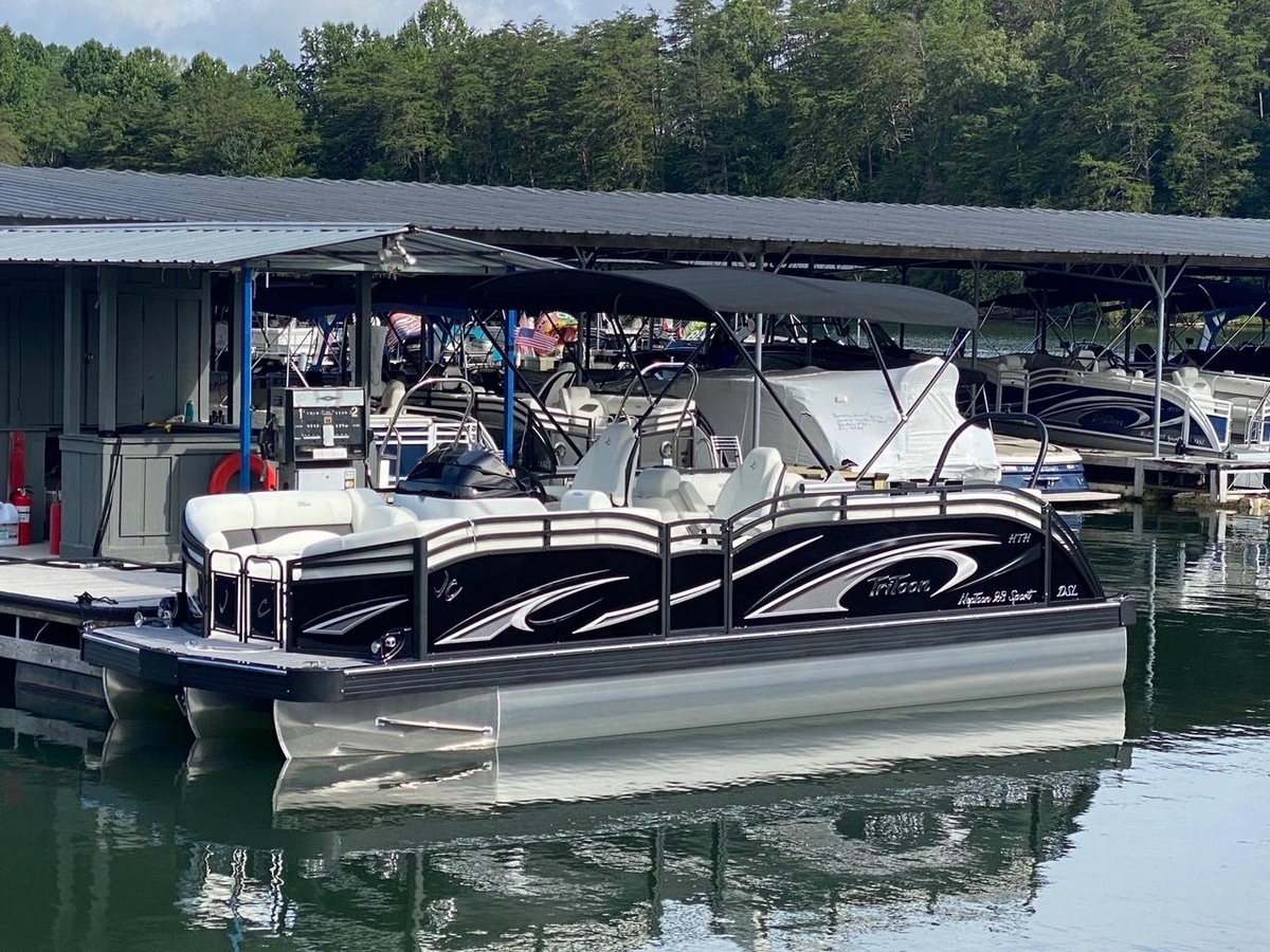 2025 JC Neptoon Sport 23TT DSL - Sold Boat