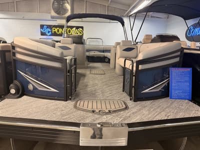 BOATZON | JC TriToon Marine NepToon 23 LG 2026