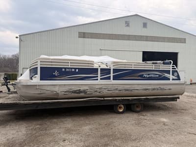 BOATZON | JC TriToon Marine NepToon 23 TT 2012