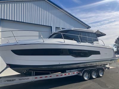 BOATZON | JEANNAEU 2025