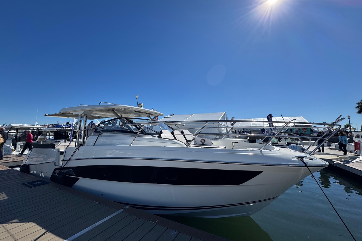 2024 Jeanneau 125 Walk - Sold Boat