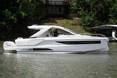 BOATZON | Jeanneau DB37 OB 2024 BOATZON | Jeanneau DB37 OB 2024