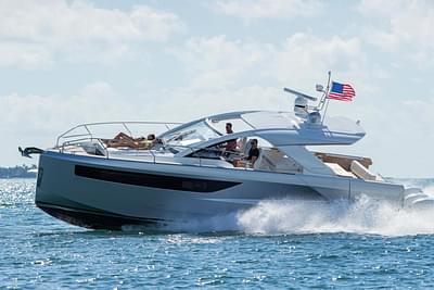 BOATZON | Jeanneau DB43 OB 2025