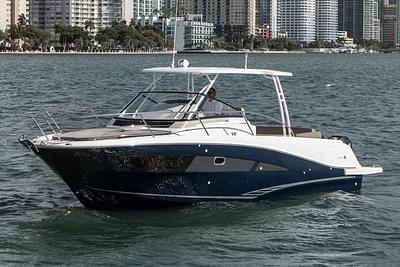 BOATZON | Jeanneau Leader 105 2024
