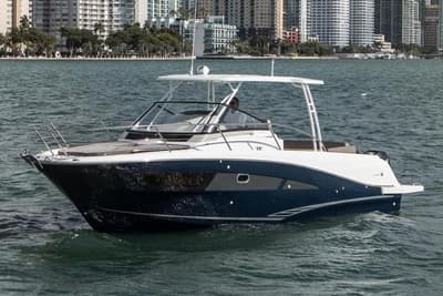 BOATZON | Jeanneau Leader 105 2026