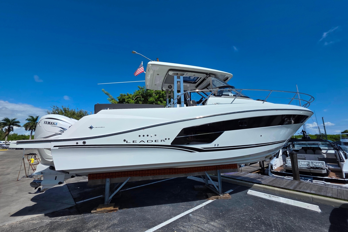 2021 Jeanneau Leader 105 WA - Sold Boat