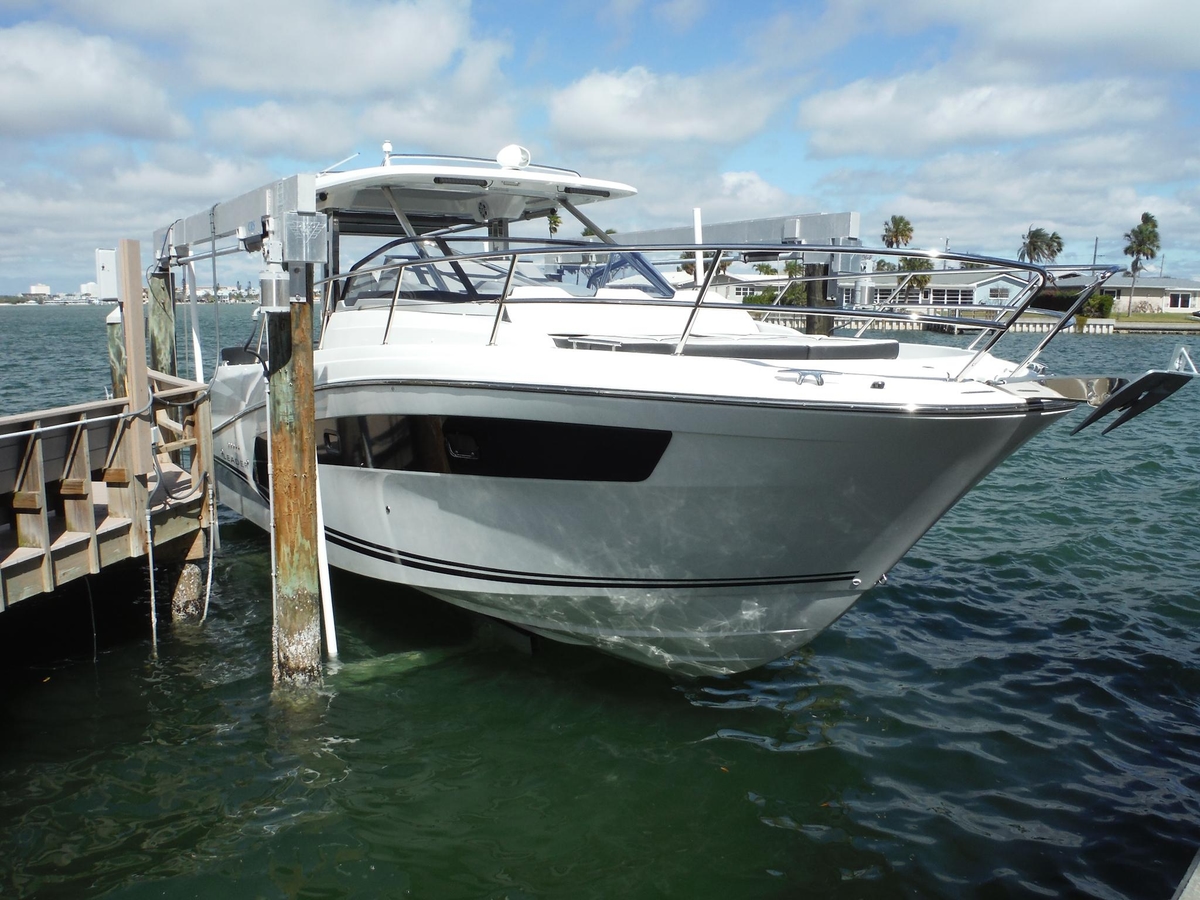 2023 Jeanneau Leader 105 WA Series 2 - Sold Boat