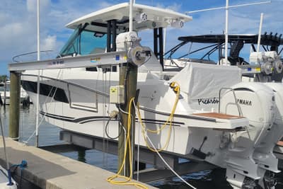 BOATZON | Jeanneau Leader 105 WA Series 2 2025